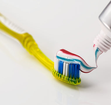 WATCH BRUSHES:  HOW TO KEEP THE TOOTH FAIRY HAPPY - WristClean
